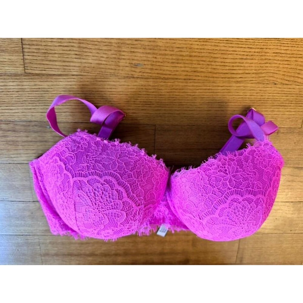 Victoria's Secret Dream Angels Lined Demi Bra 34DDD pink Magenta Floral Lace